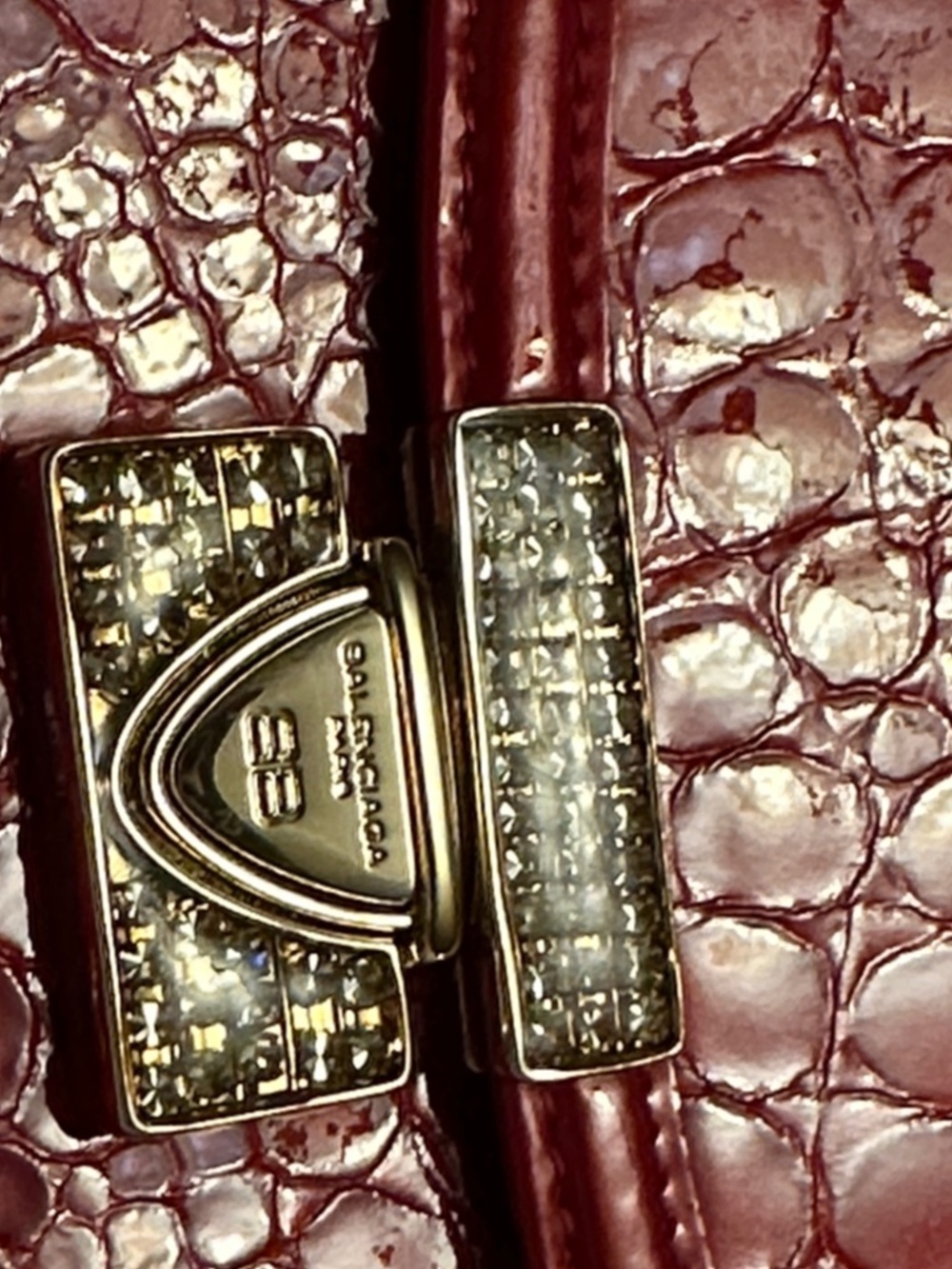 Balenciaga Red Croc-Embossed Crystal-Embellished Clasp Bag - Picture 3 of 11